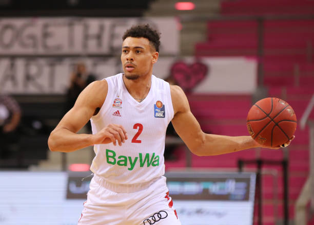 意帕尔梅拉 意帕尔梅拉