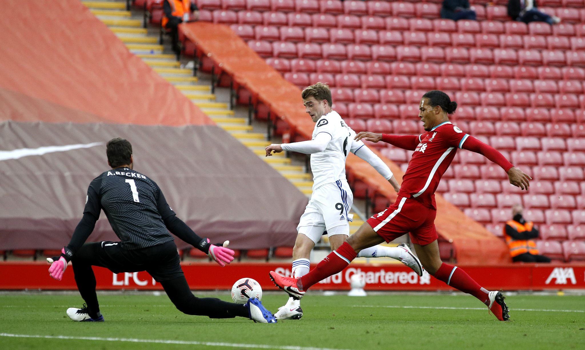 其灵活的引 其灵活的引